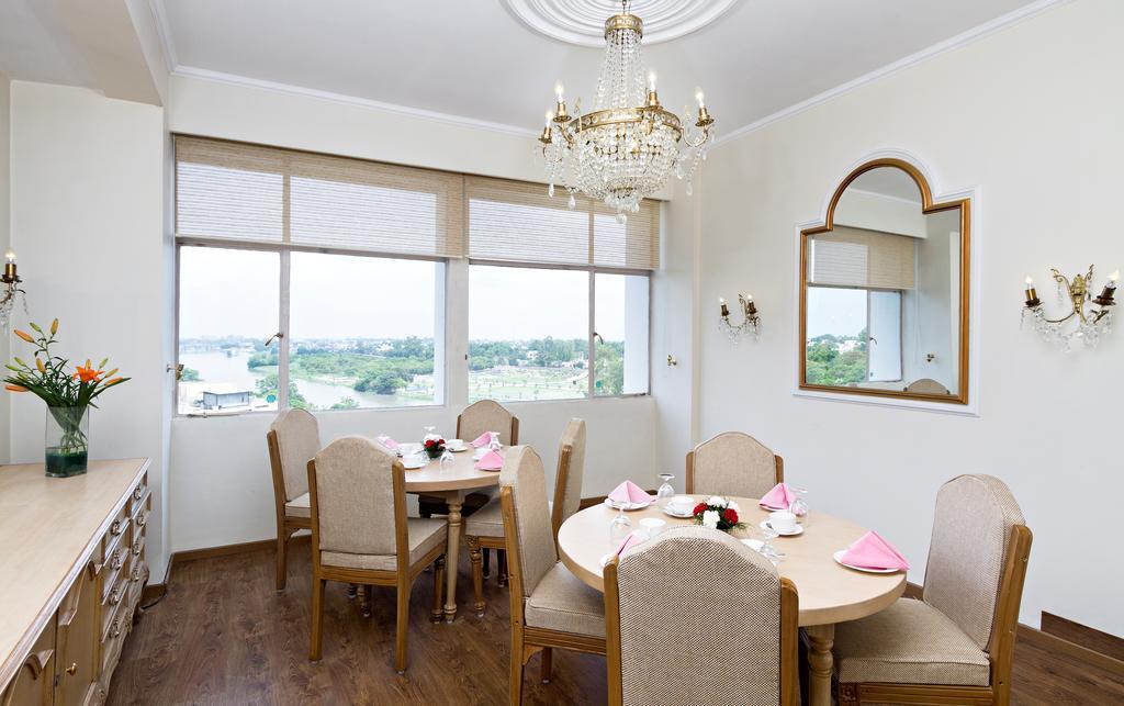 Hotel Clarks Avadh Lucknow Esterno foto