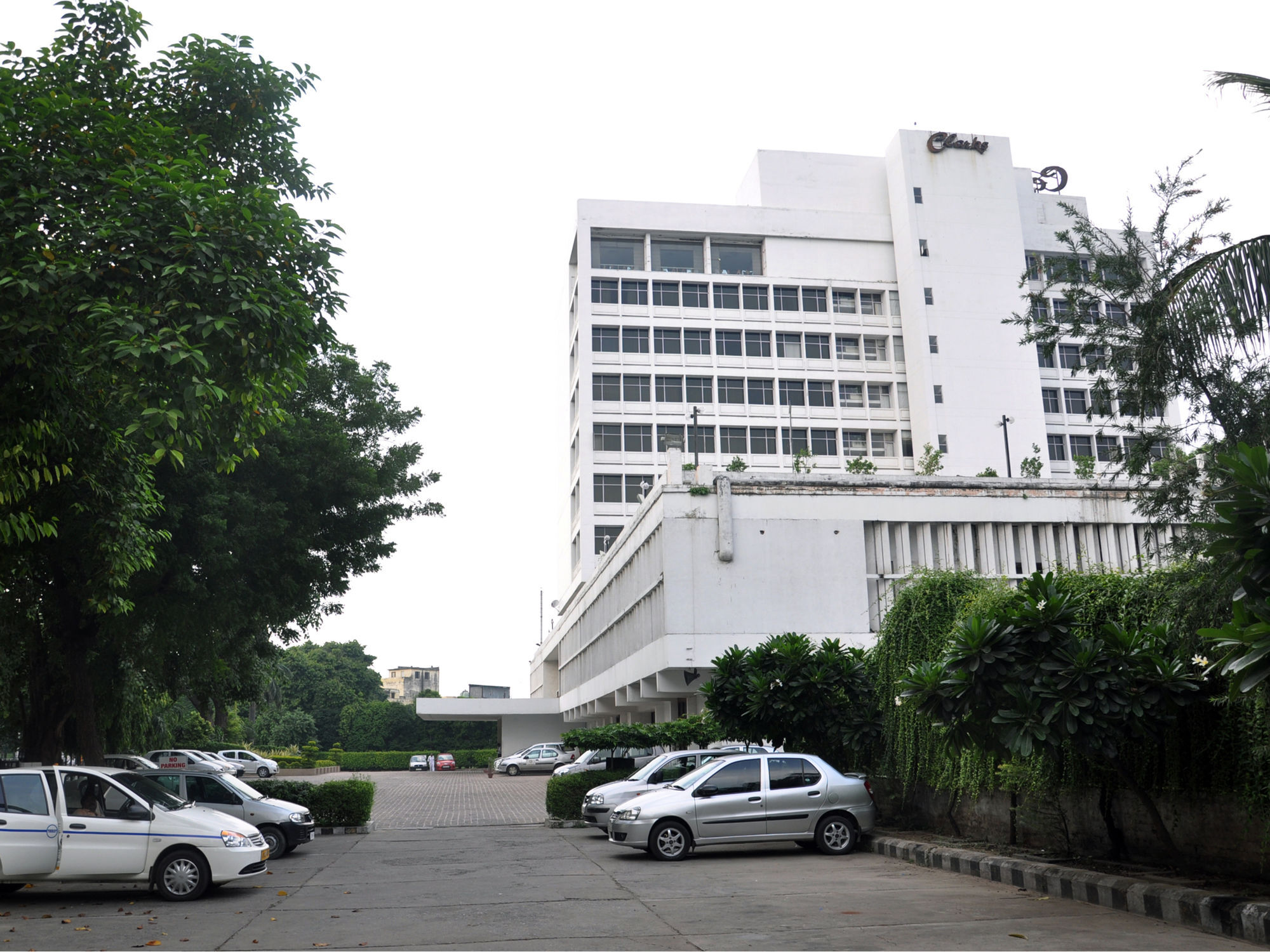Hotel Clarks Avadh Lucknow Esterno foto